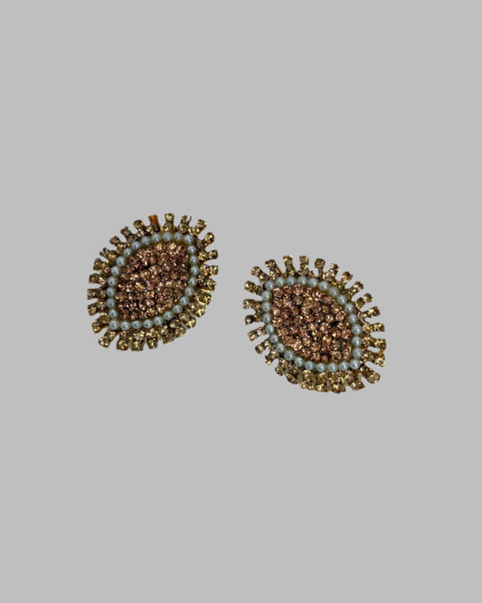 Gold and pearls earrings