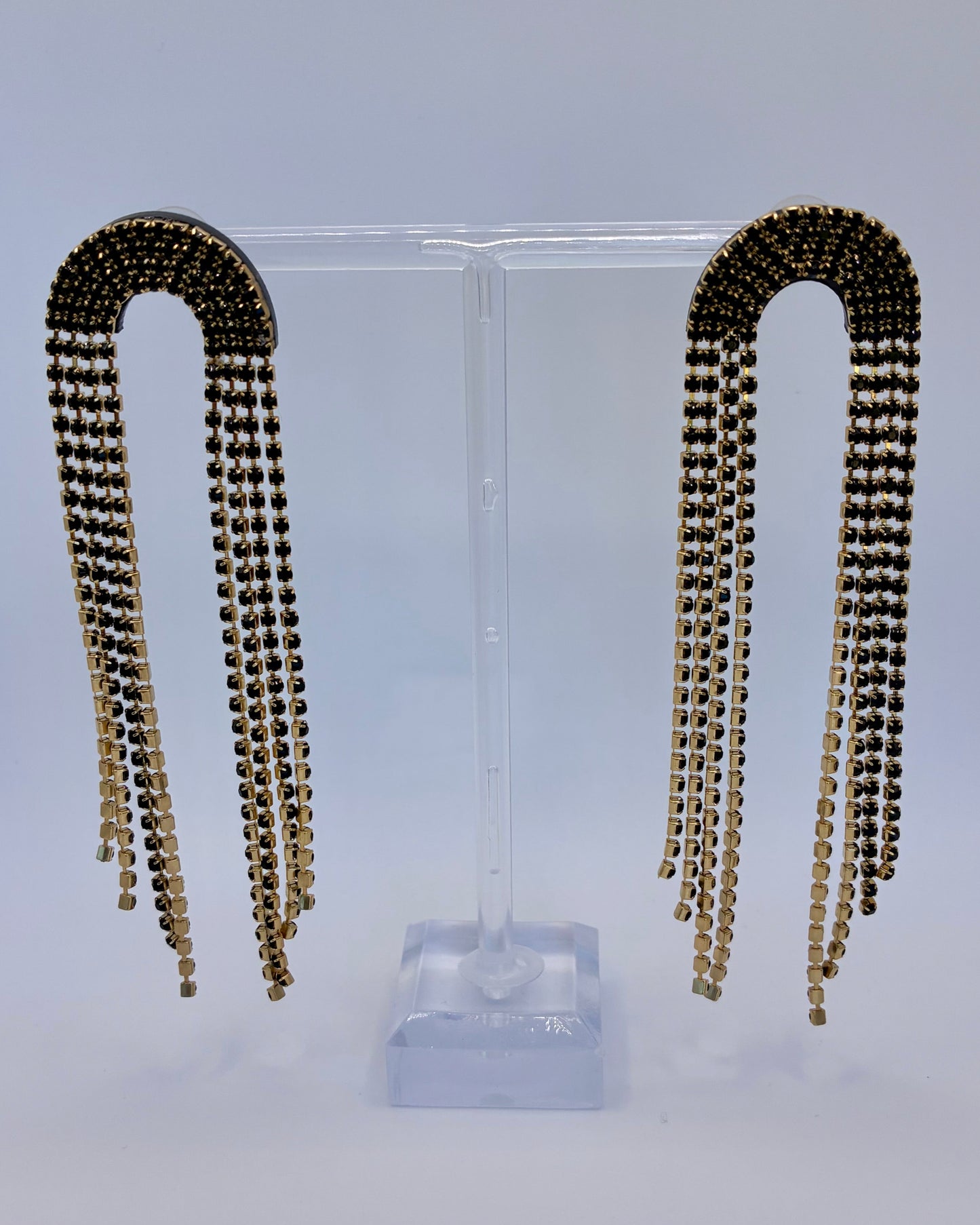 Sparkling black earrings