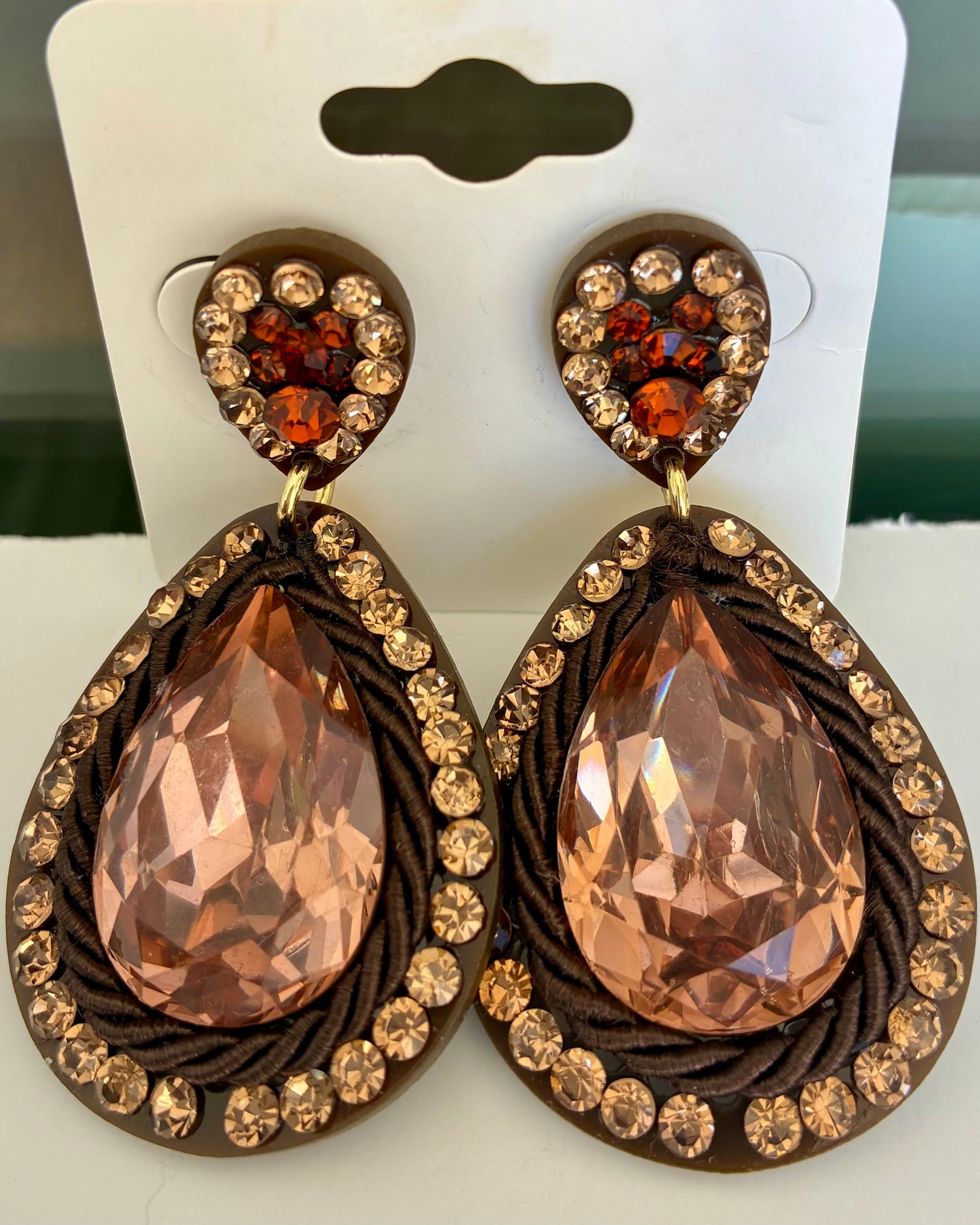 Brown teardrop earrings